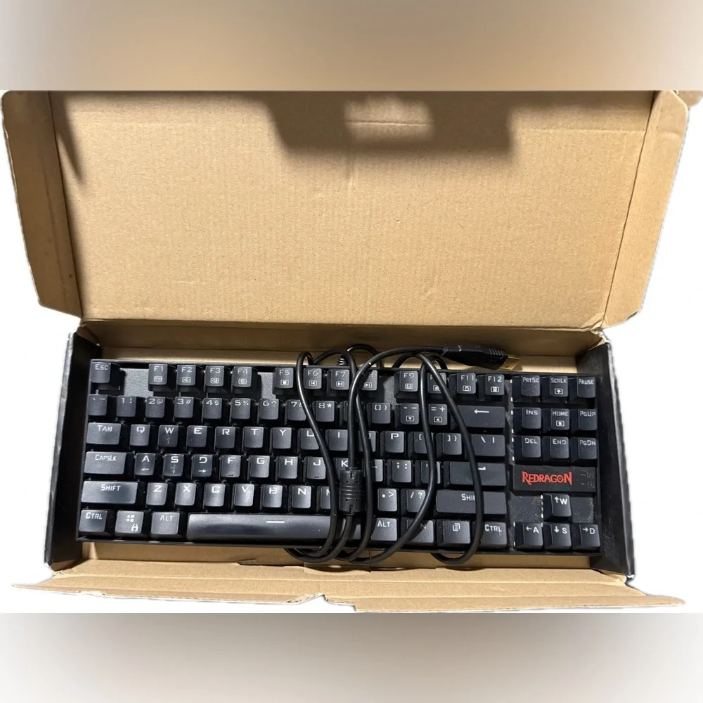 Kumara Mechanical Gaming Keyboard - Black and Red